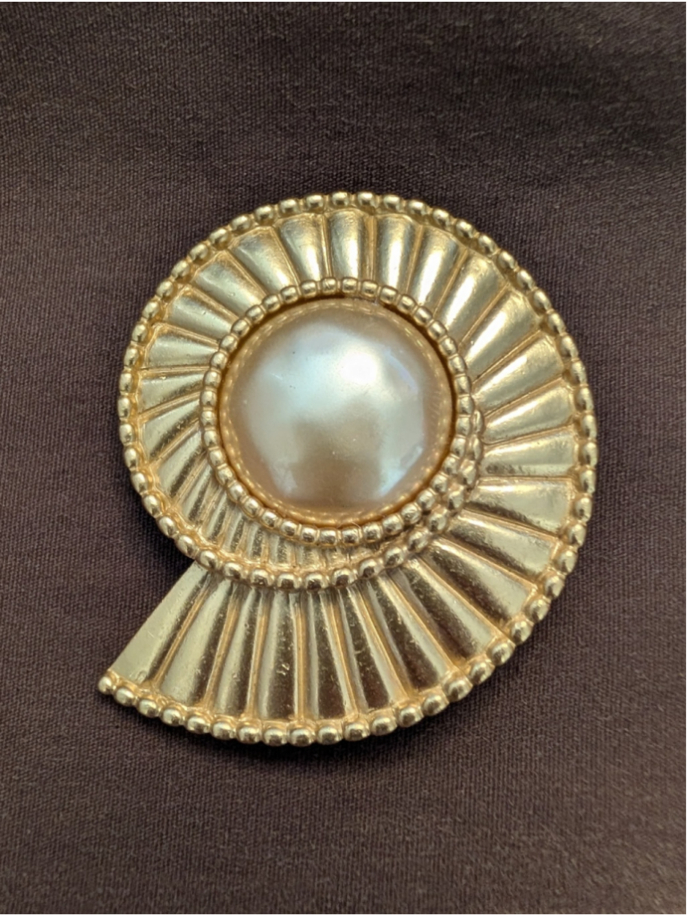 Vintage Carolee Faux Pearl Nautilus Shell Brooch Gold Tone Statement Pin